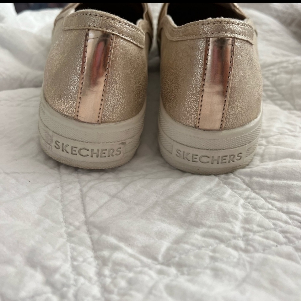 Skechers sparkly pearl slightly used women's shoes size 6 - Picture 2 of 5